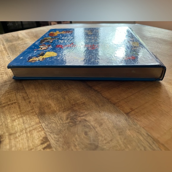 First Edition-Disney’s Storybook Collection-Vintage Hardcover Book-EUC - Picture 10 of 11